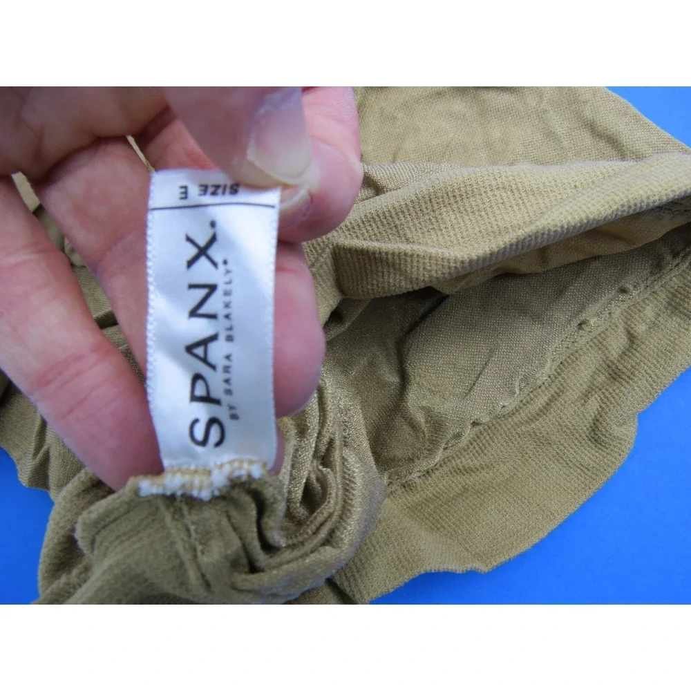 Spanx SPXI-101 Shapewear Pantyhose Beige Shaper Tights Womens Size E